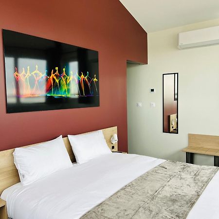 Hotel Wood Inn Bordeaux Aeroport Merignac  Exterior photo